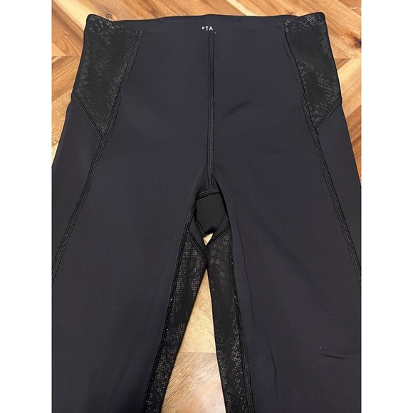 Athleta | White Stay Fly Reflective 7/8 Tight Leggings Sz XXS - Picture 2 of 5